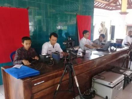 Perekaman E-KTP di Desa Krai yg di Lakukan Oleh DISPENDUK CAPIL LUMAJANG
